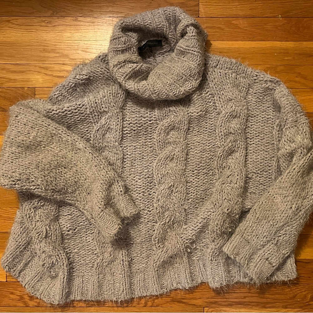 Dance&Marvel Soft, Thick Gray Sweater